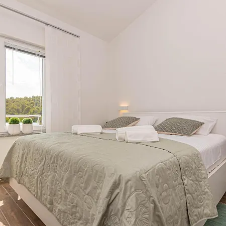 2 Bedroom Amazing In *
