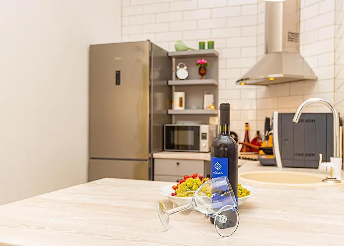 2 Bedroom Amazing In Apartamento