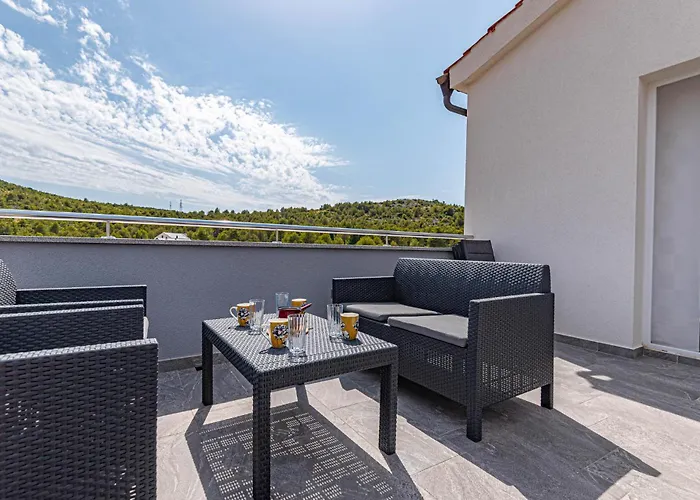 Apartman 2 Bedroom Amazing In Bilice